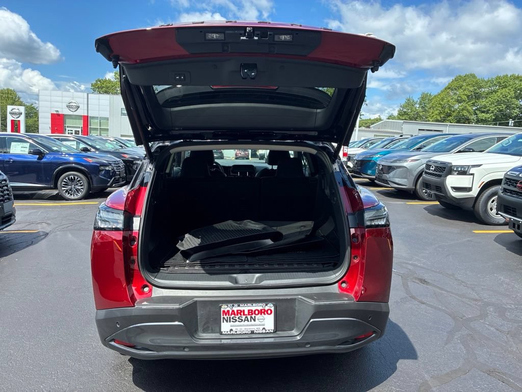 Certified 2025 Nissan Murano SL w/ Cargo Package AWD/4WD image 13