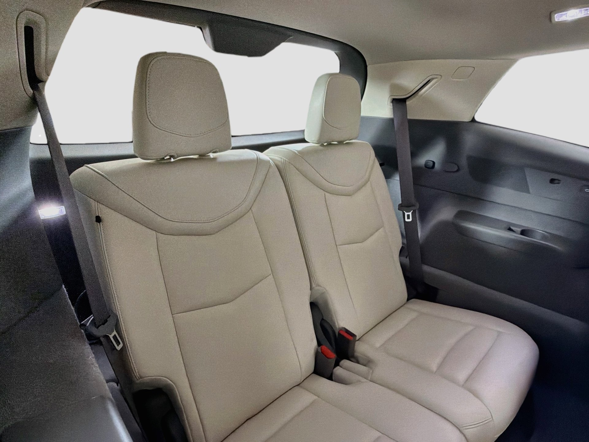 Used 2023 Cadillac XT6 Premium Luxury FWD image 23