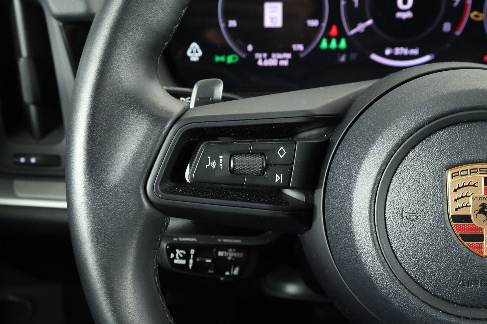 Certified 2026 Porsche Cayenne AWD/4WD image 14