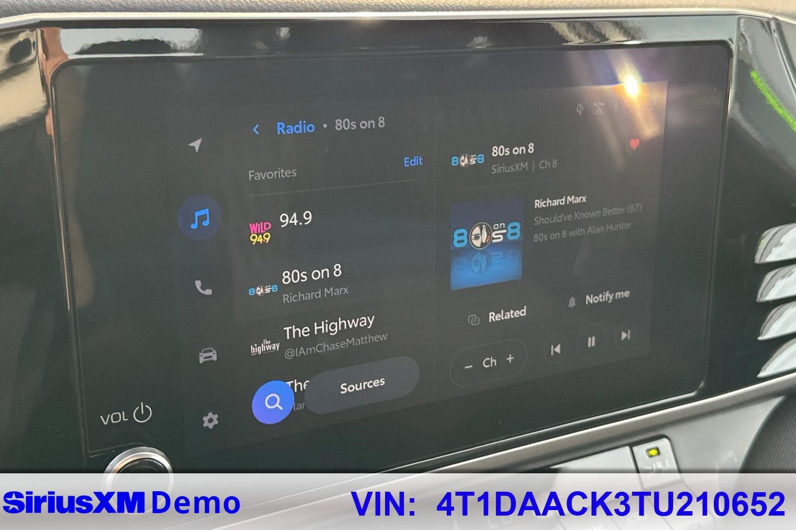 Used 2026 Toyota Camry LE w/ Convenience Package image 28