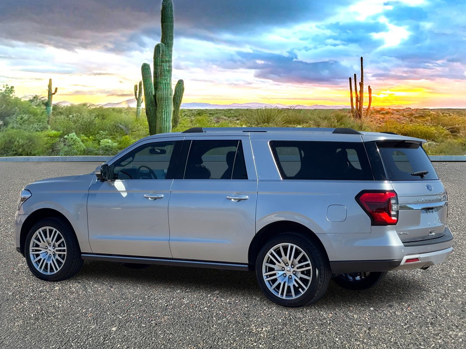 Used 2023 Ford Expedition Max Limited image 4