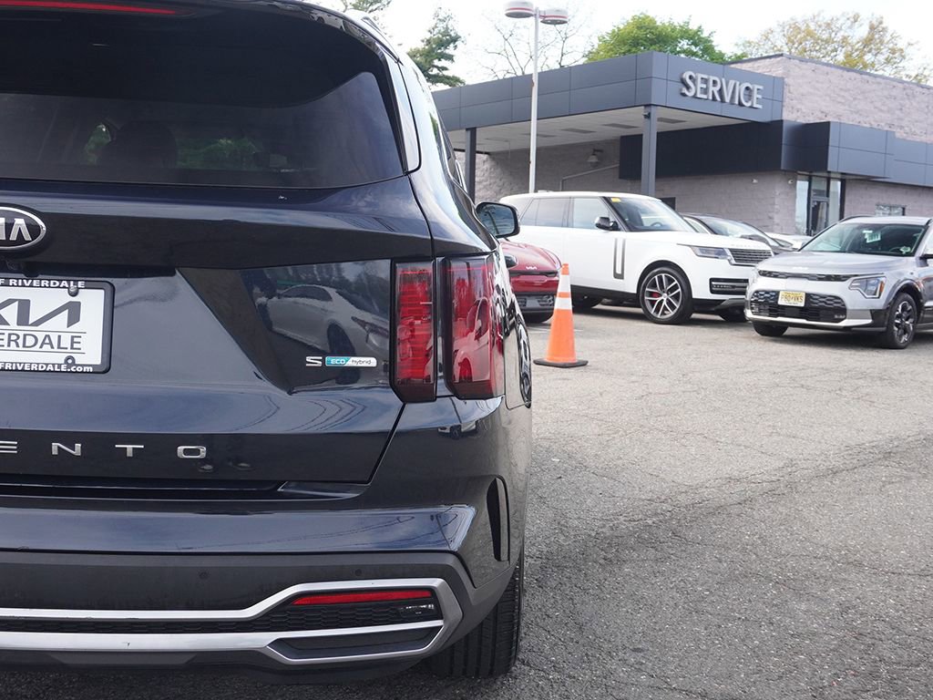 Used 2021 Kia Sorento S FWD image 17