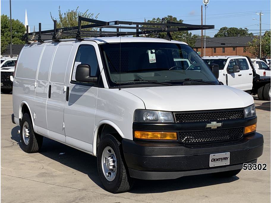 Used 2021 Chevrolet Express 2500 w/ Driver Convenience Package RWD image 3