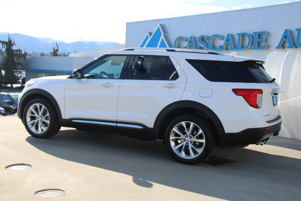 Used 2023 Ford Explorer Platinum w/ Technology Package AWD/4WD image 6