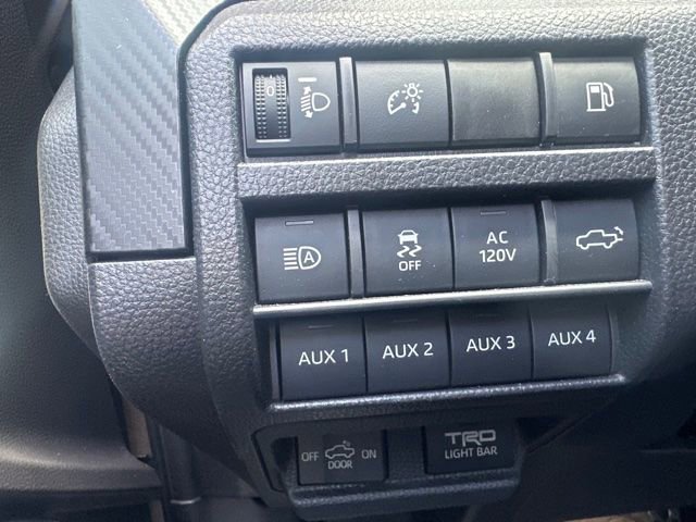 Used 2025 Toyota Tacoma TRD Pro AWD/4WD image 28
