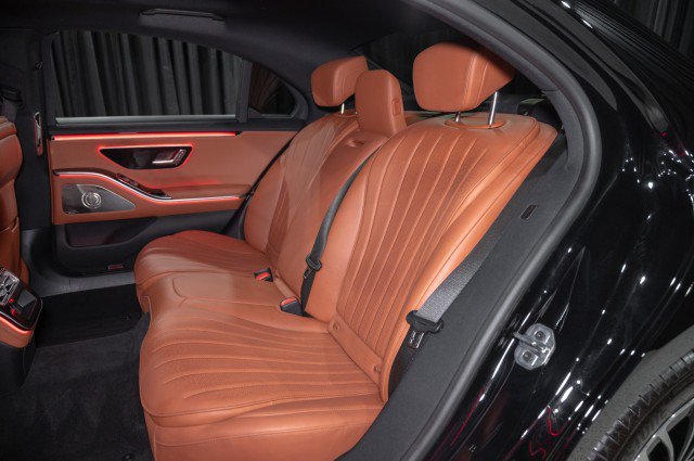 Certified 2026 Mercedes-Benz S 500 4MATIC image 10