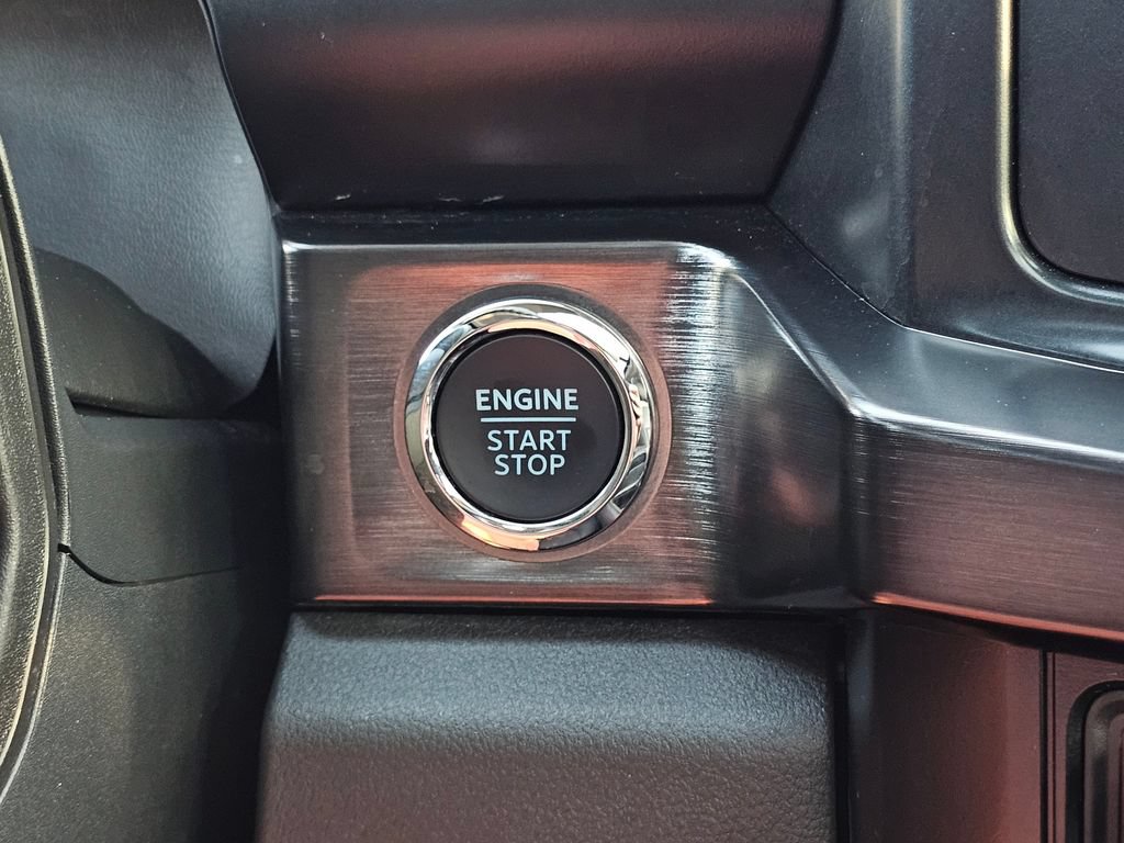 Used 2026 Ford F350 Lariat AWD/4WD image 42