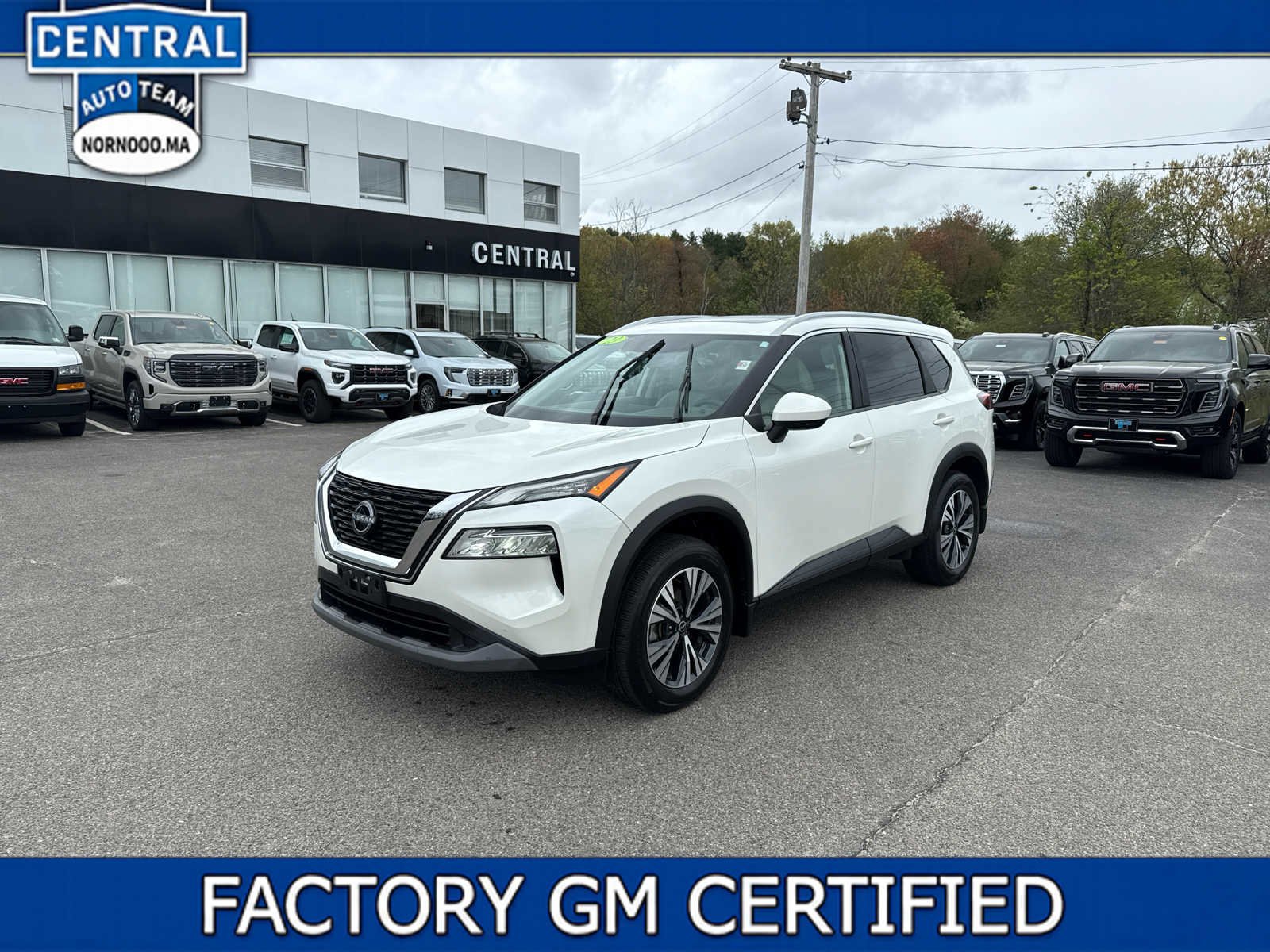 Used 2023 Nissan Rogue SV w/ SV Premium B Package