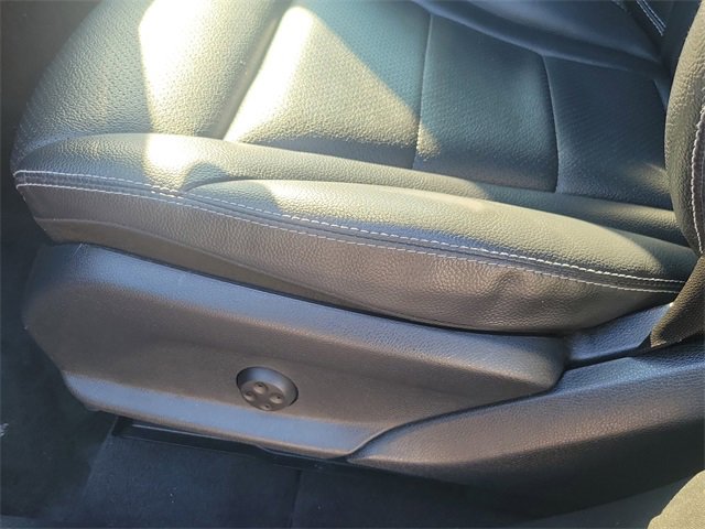 Used 2022 Mercedes-Benz GLC 300 4MATIC image 9