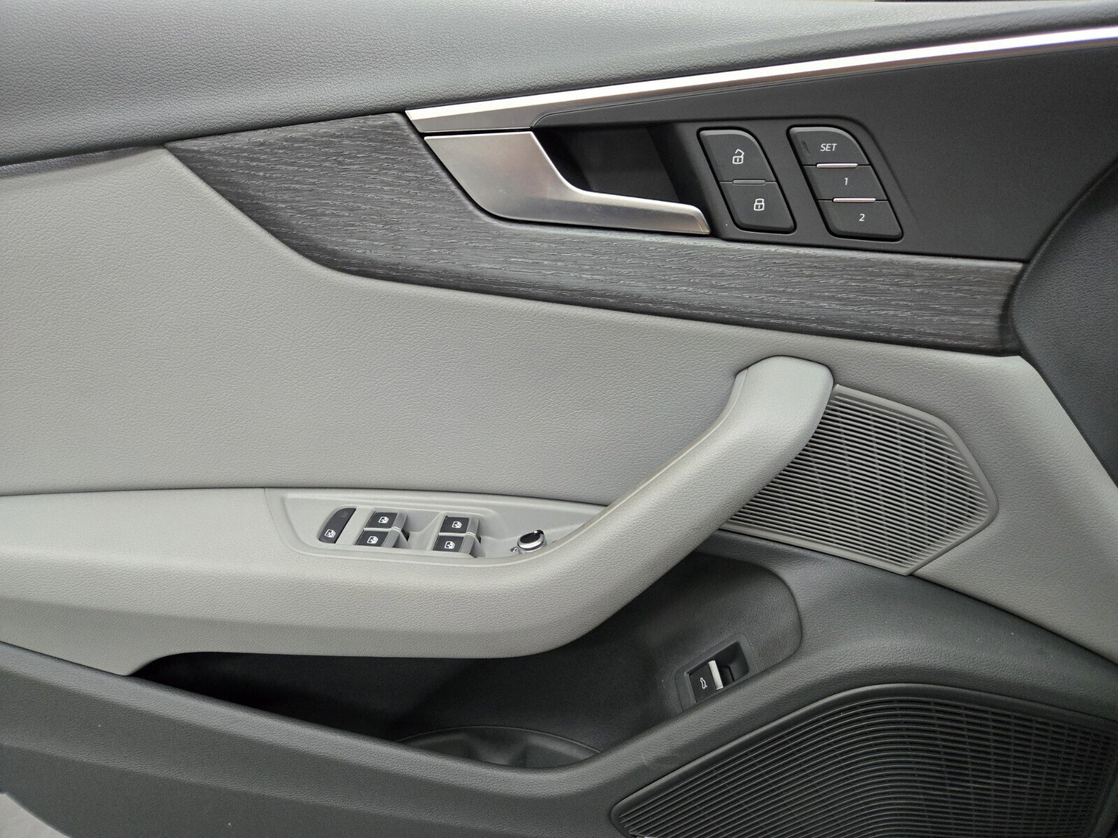 Used 2018 Audi A4 2.0T Ultra Premium Plus image 16