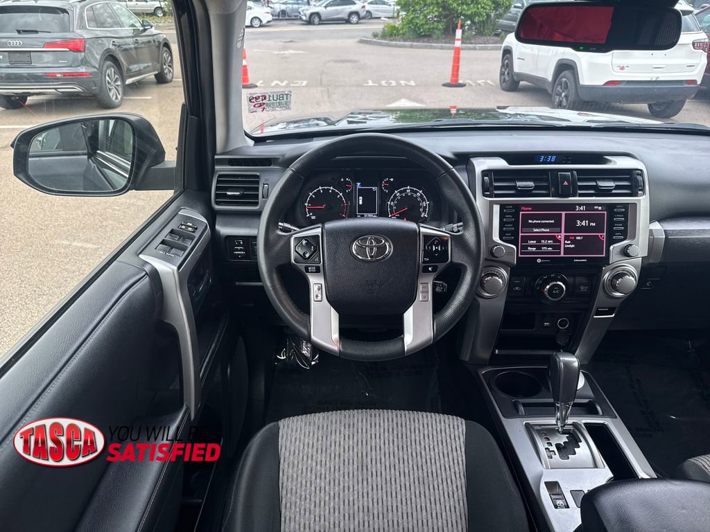 Used 2024 Toyota 4Runner SR5 AWD/4WD image 12