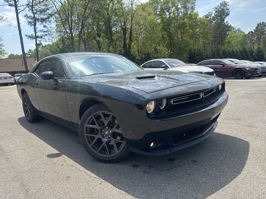Used 2018 Dodge Challenger R/T image 5
