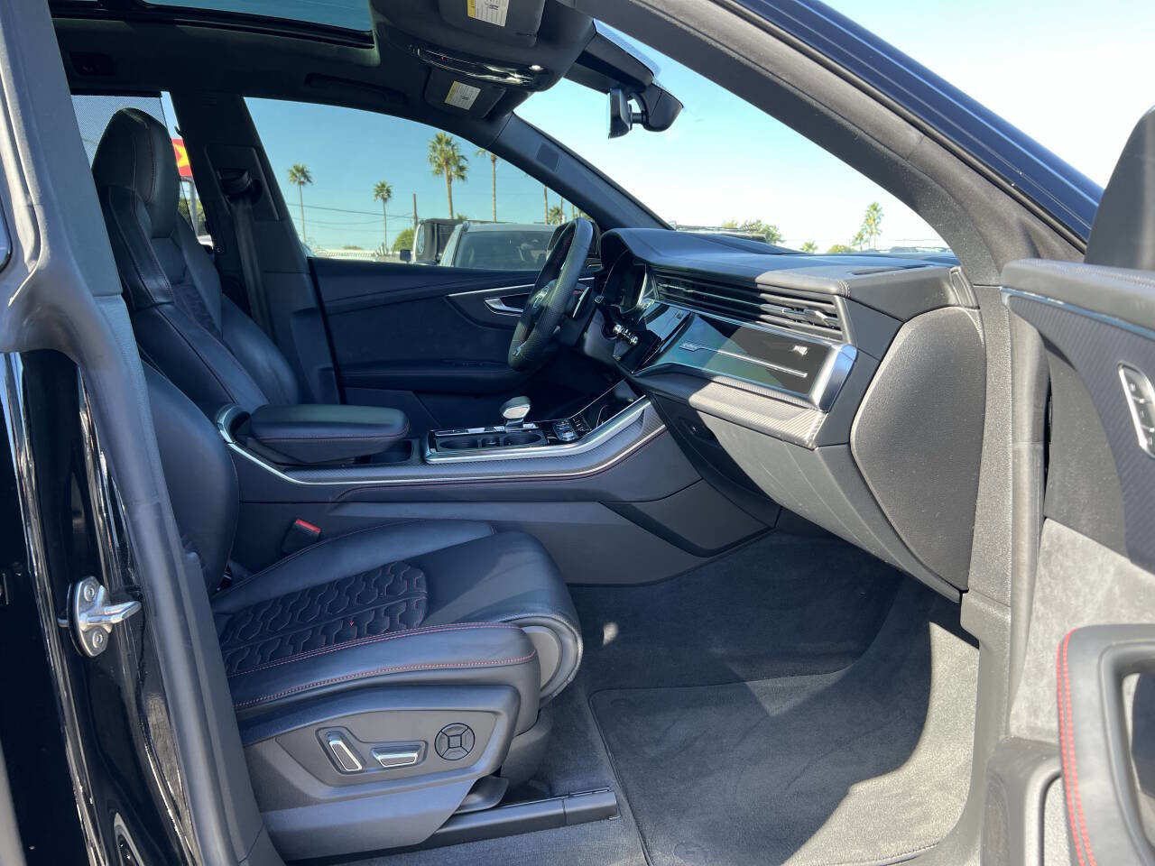 Used 2023 Audi RS Q8 image 19