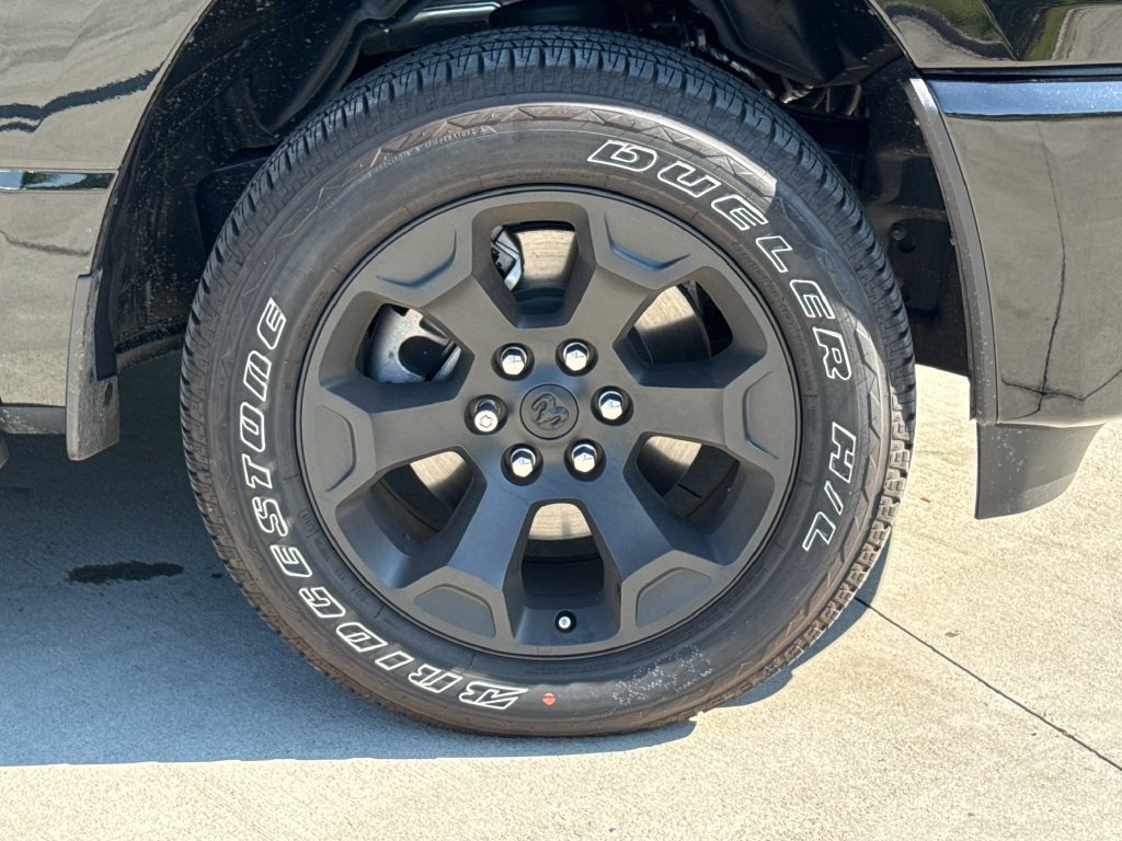 Used 2026 RAM 1500 Express AWD/4WD image 11