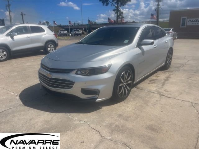Used 2017 Chevrolet Malibu LT w/ Leather Package FWD image 4