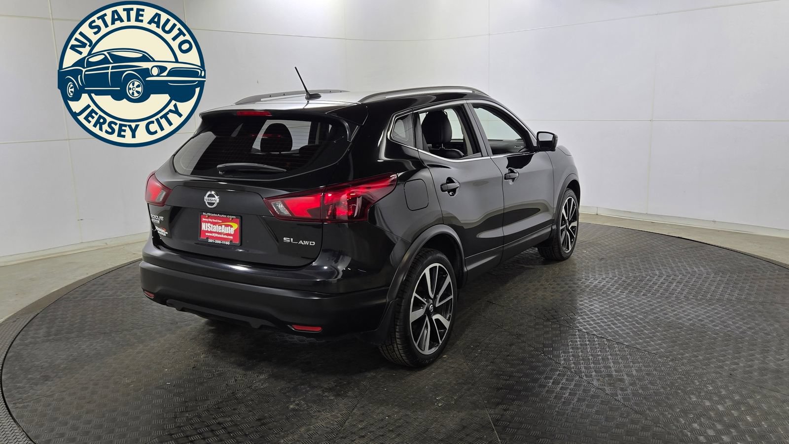 Used 2018 Nissan Rogue Sport SL AWD/4WD image 7