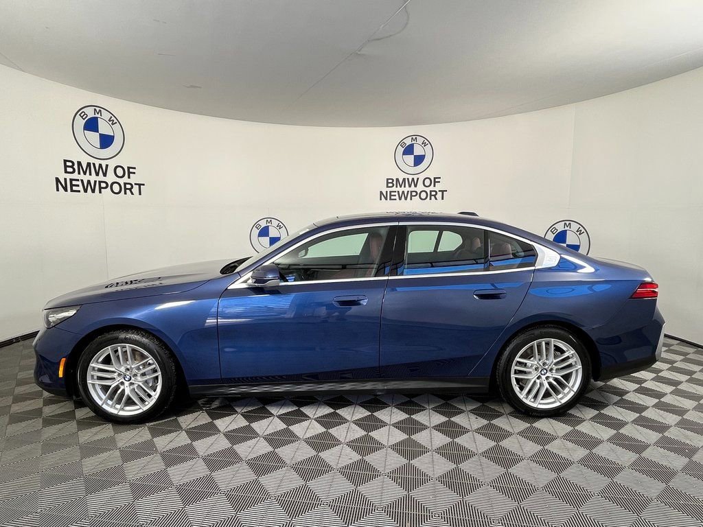 Certified 2025 BMW 530i xDrive 530i xDrive image 12