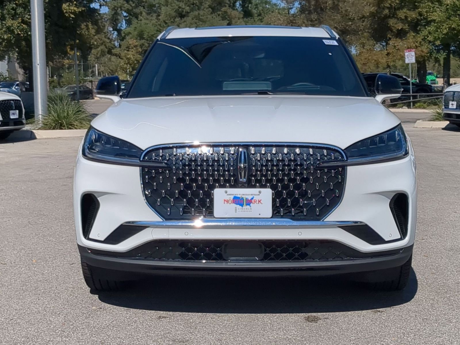 New 2025 Lincoln Aviator Reserve image 8