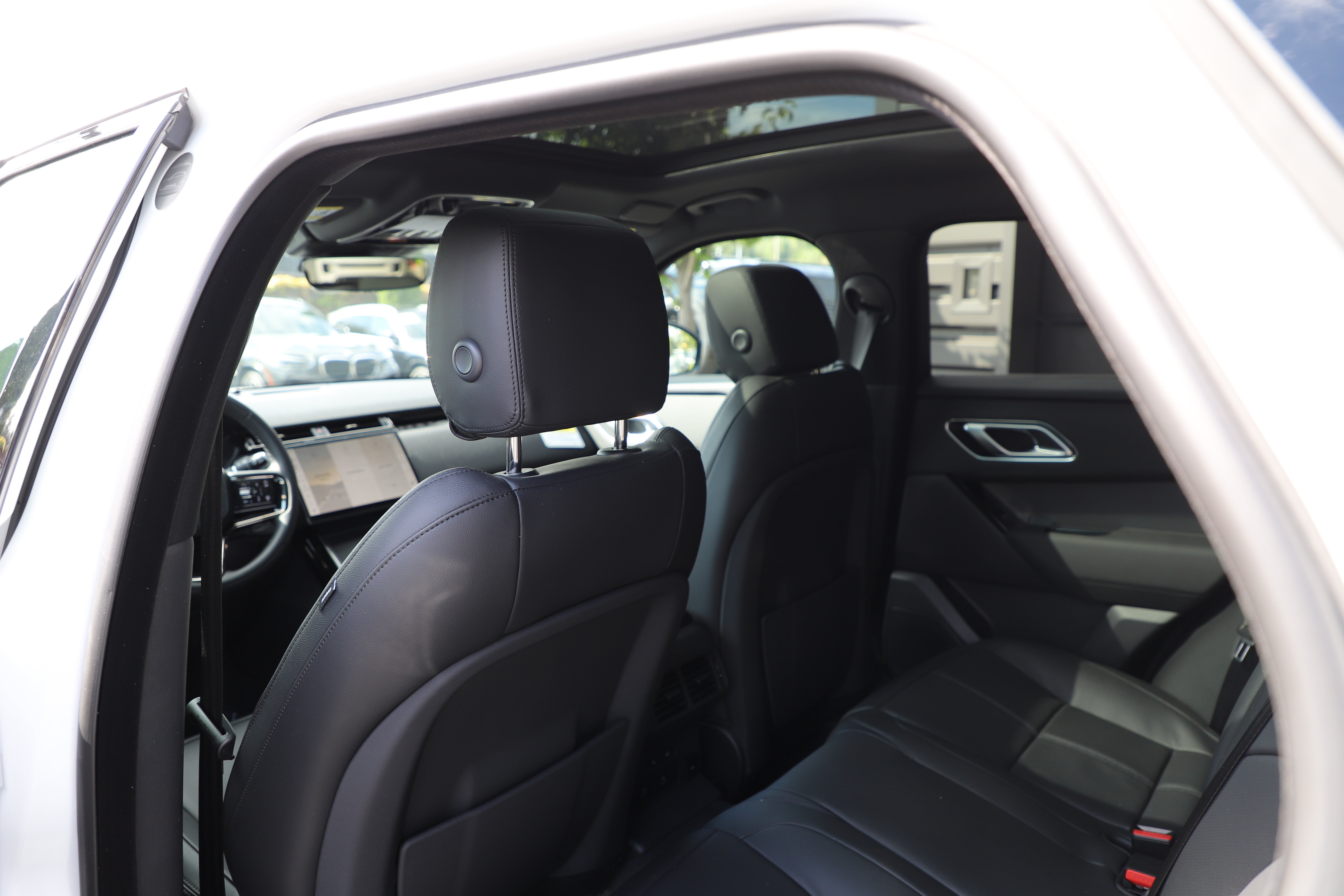 New 2026 Land Rover Range Rover Velar S AWD/4WD image 15