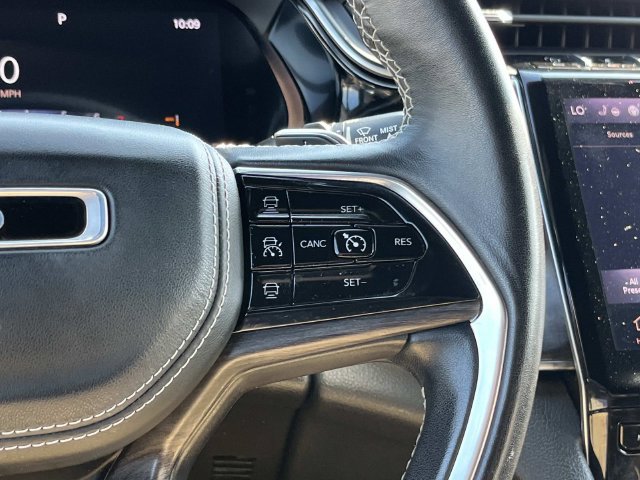 Used 2022 Jeep Grand Cherokee L Overland AWD/4WD image 34