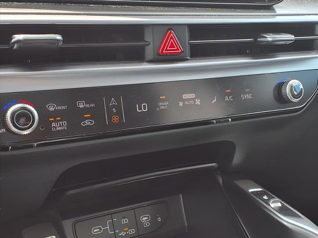 New 2025 Kia Sorento EX w/ EX Panoramic Sunroof Package image 10
