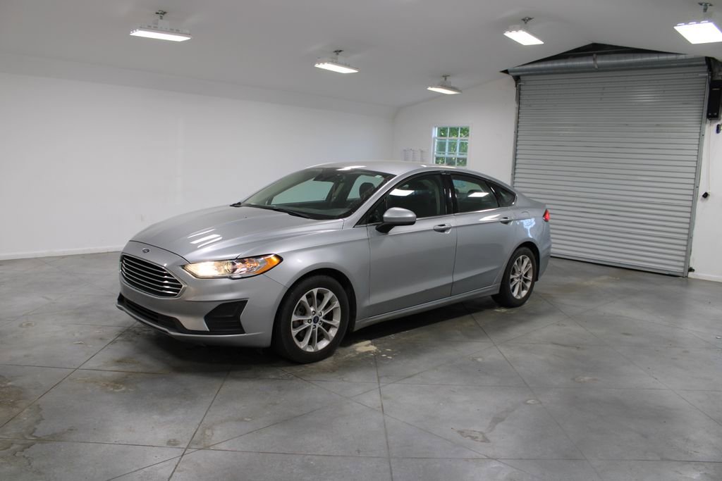 Used 2020 Ford Fusion SE image 4