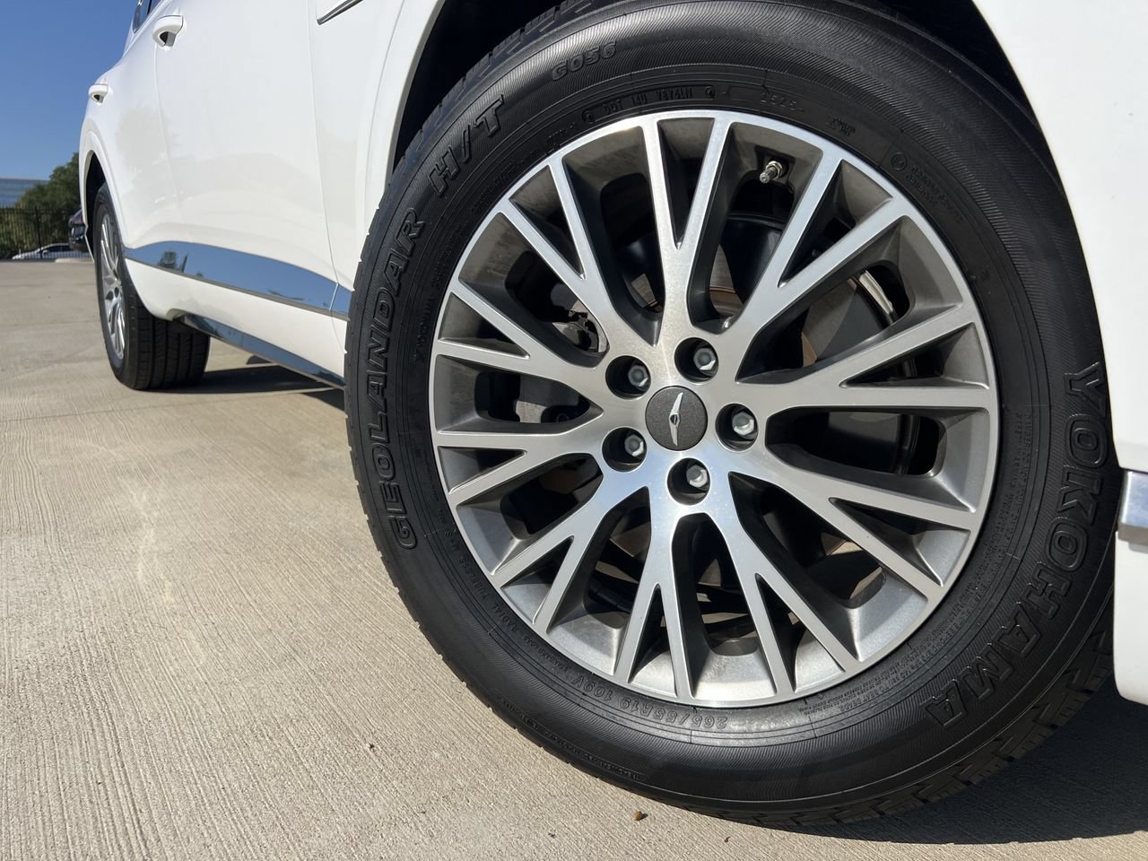 Used 2024 Genesis GV80 2.5T AWD/4WD image 6