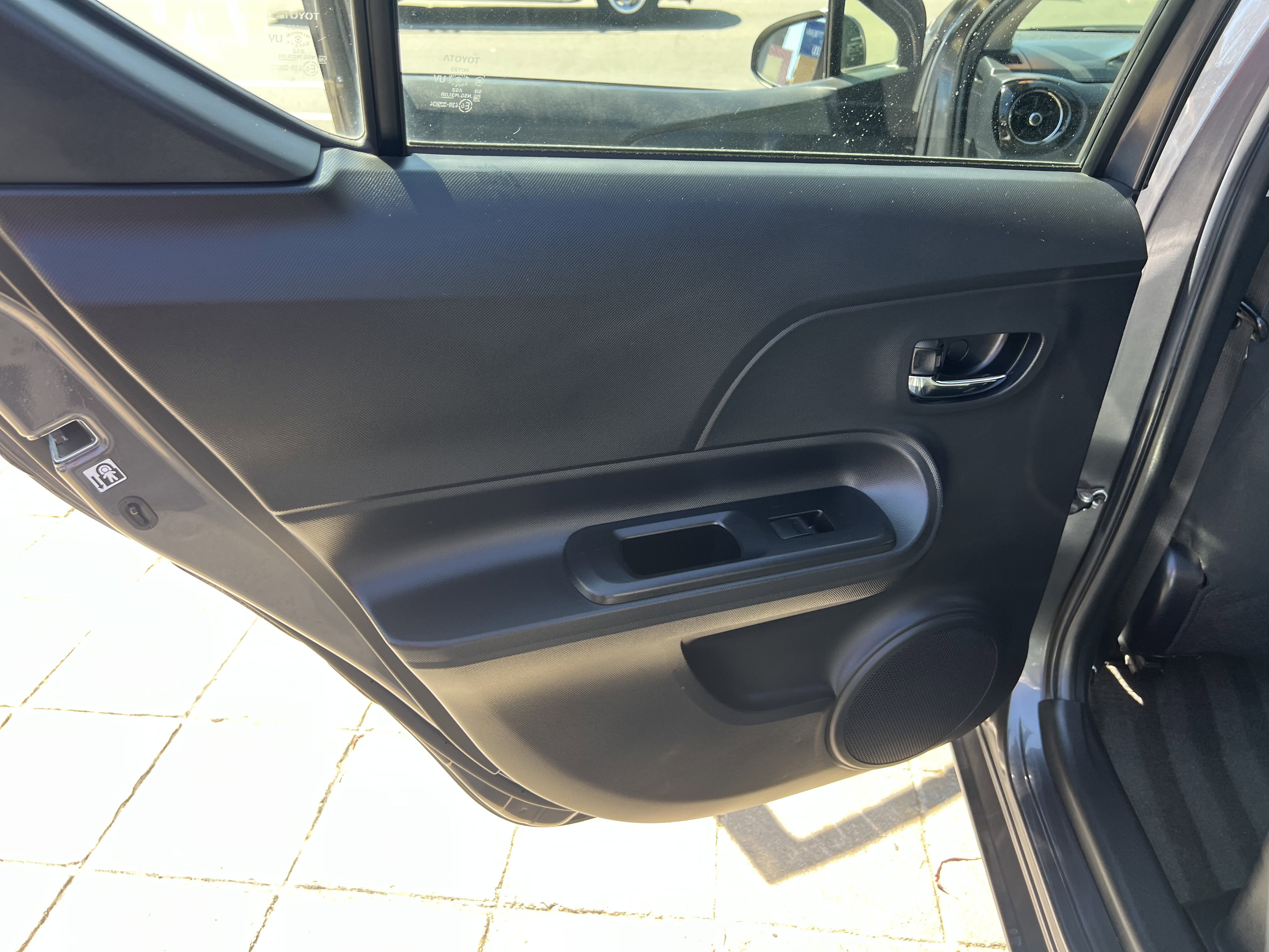 Used 2016 Toyota Prius C Three FWD image 27