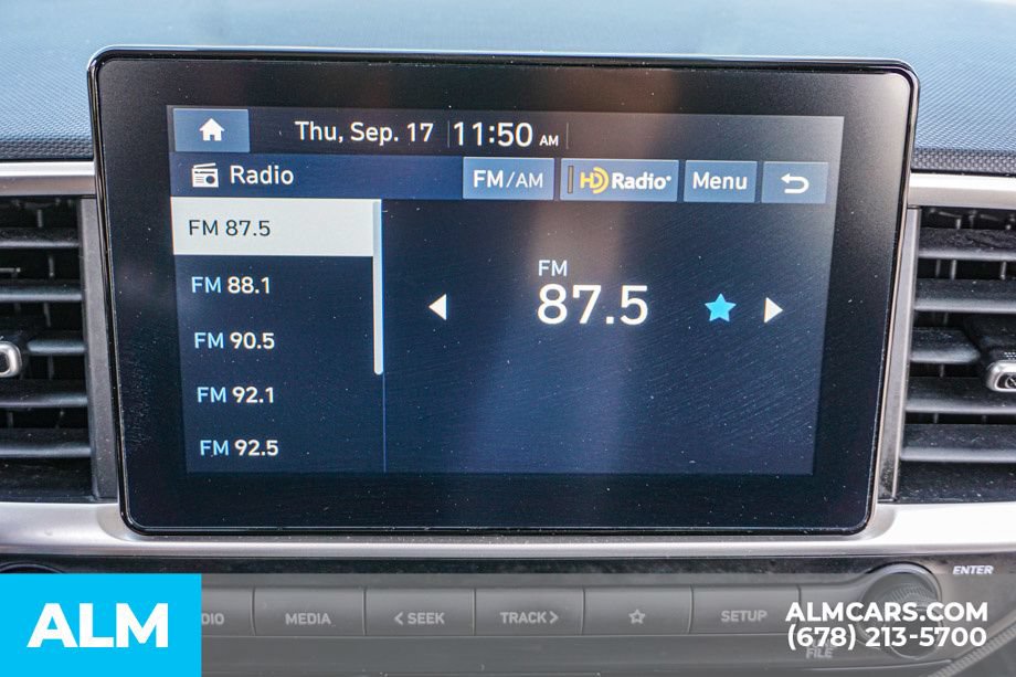 Used 2025 Hyundai Venue SEL FWD image 36