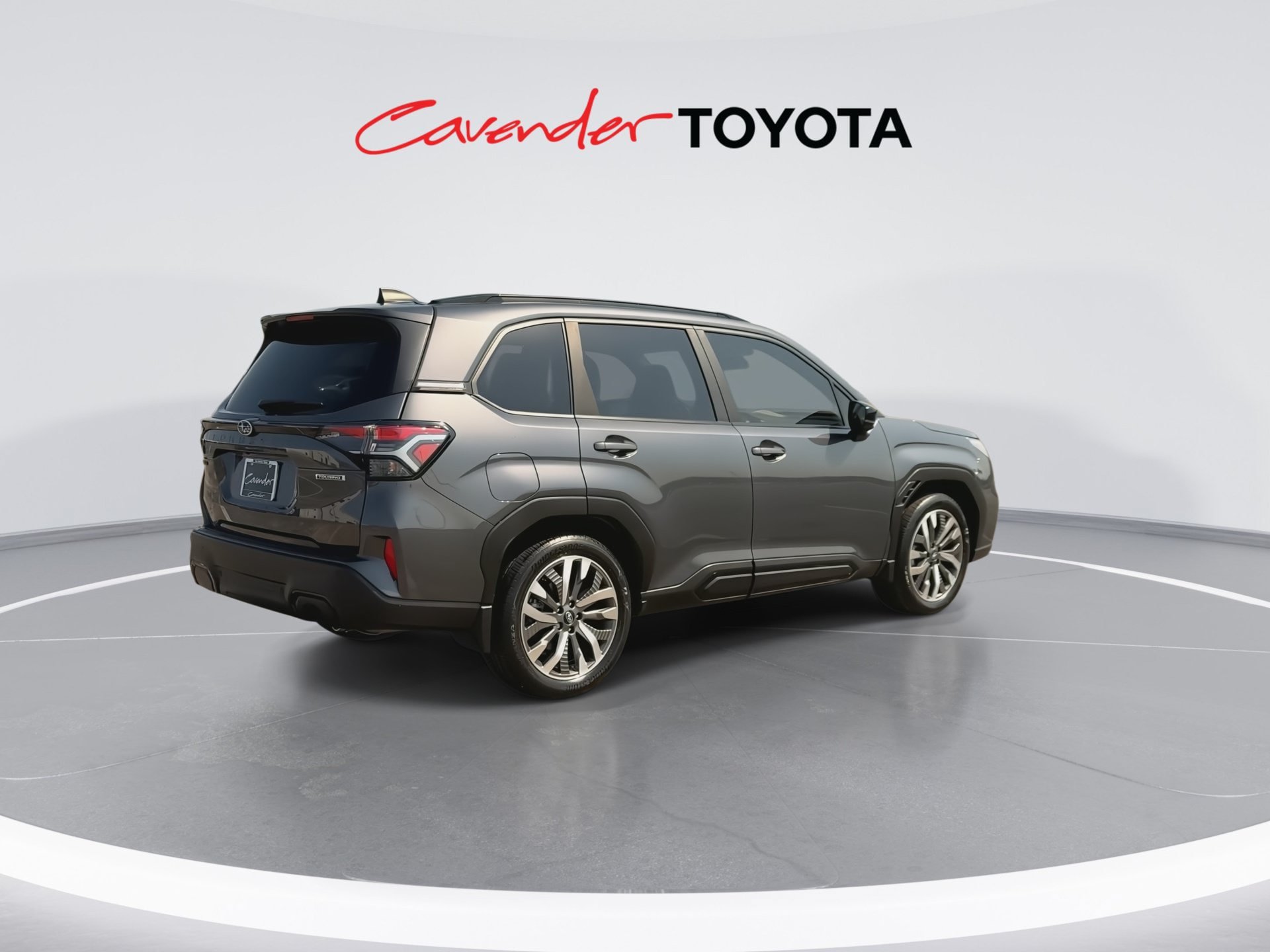 Used 2025 Subaru Forester Touring w/ Popular Package - Touring AWD/4WD image 8