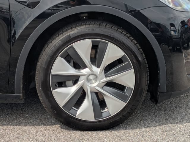Used 2022 Tesla Model Y Long Range AWD/4WD image 11