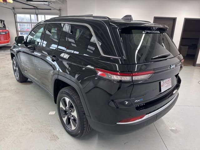 Used 2023 Jeep Grand Cherokee 4WD 4xe w/ Luxury Tech Group II image 8