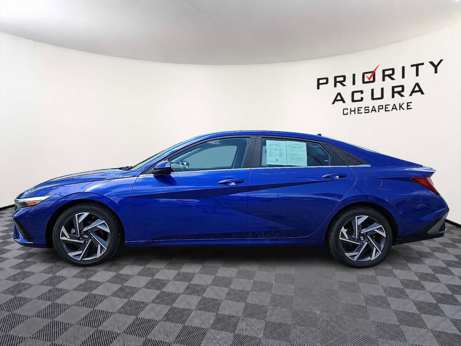 Used 2025 Hyundai Elantra SEL FWD image 7