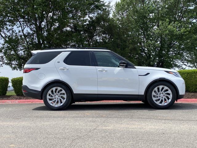Used 2024 Land Rover Discovery S AWD/4WD image 2
