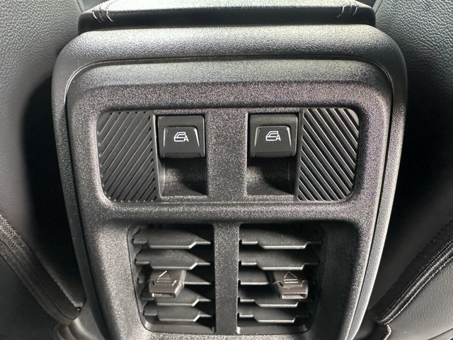 Used 2025 Ford Bronco Outer Banks image 24