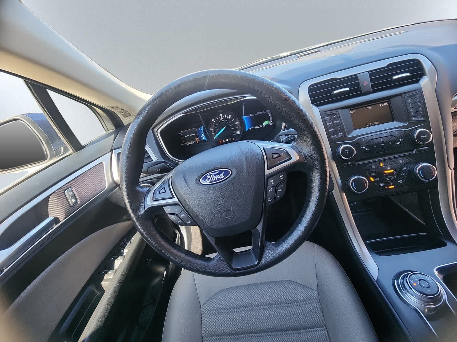 Used 2018 Ford Fusion S FWD image 17