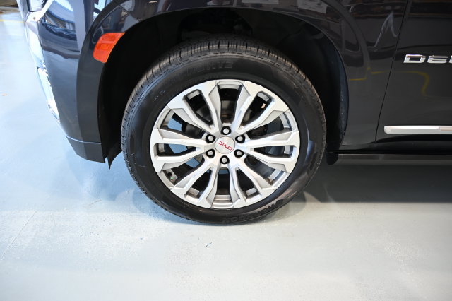 Used 2023 GMC Yukon Denali w/ LPO, Floor Liner Package AWD/4WD image 35