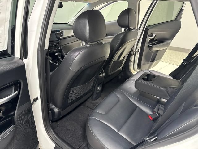 Used 2019 Kia Niro Touring FWD image 27