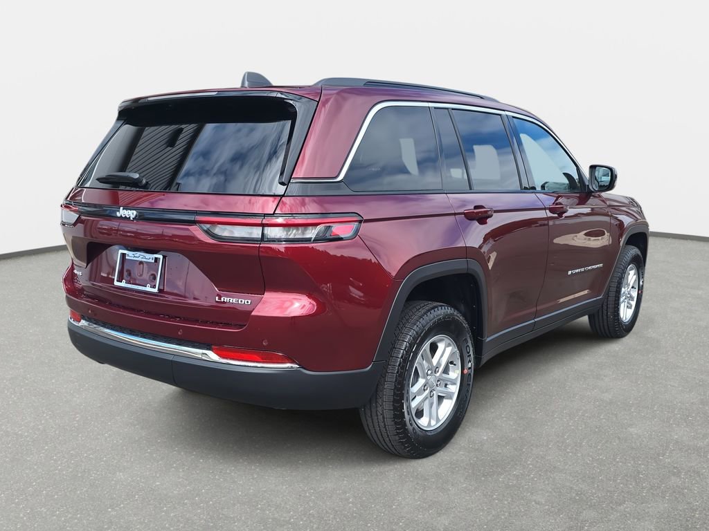 New 2025 Jeep Grand Cherokee Laredo AWD/4WD image 5