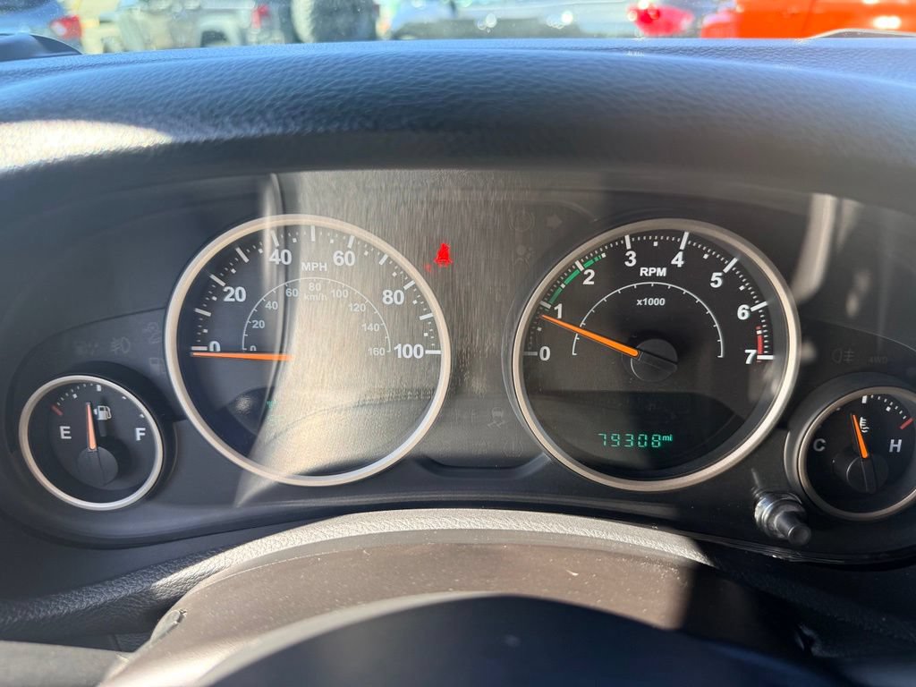 Used 2016 Jeep Wrangler Unlimited Sahara AWD/4WD image 22