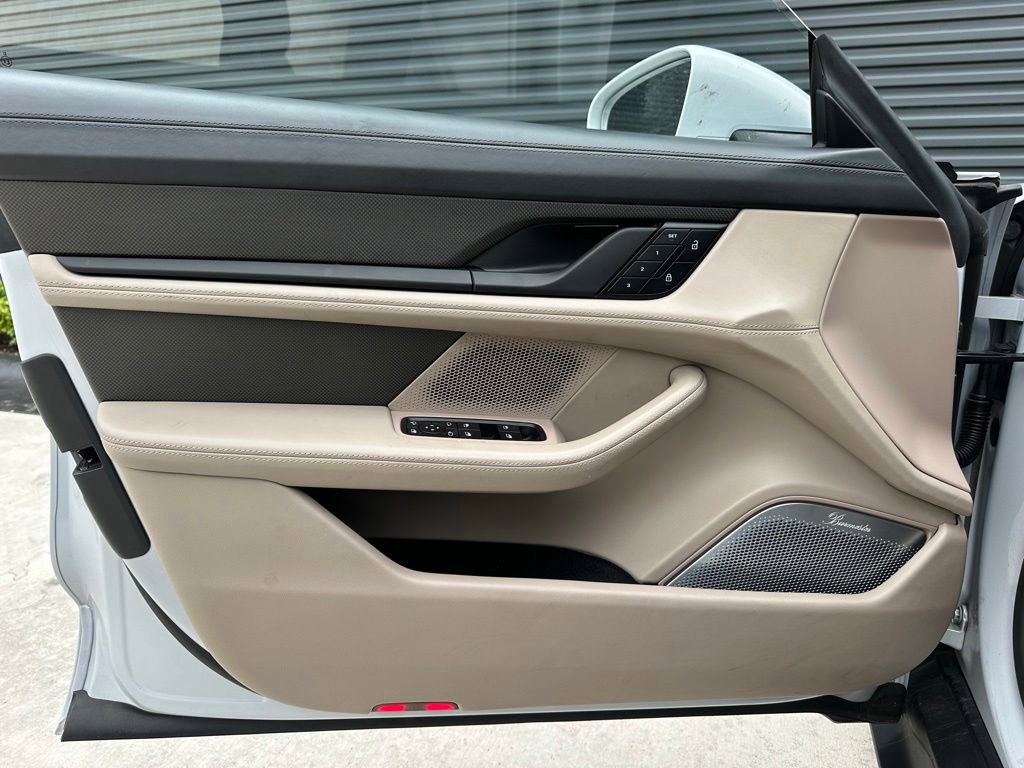 Certified 2022 Porsche Taycan GTS AWD/4WD image 17