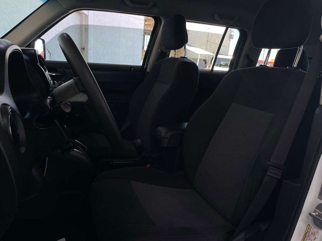 Used 2017 Jeep Patriot Sport image 12