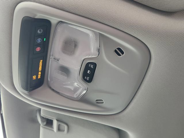 Used 2025 Chevrolet TrailBlazer LT AWD/4WD image 25
