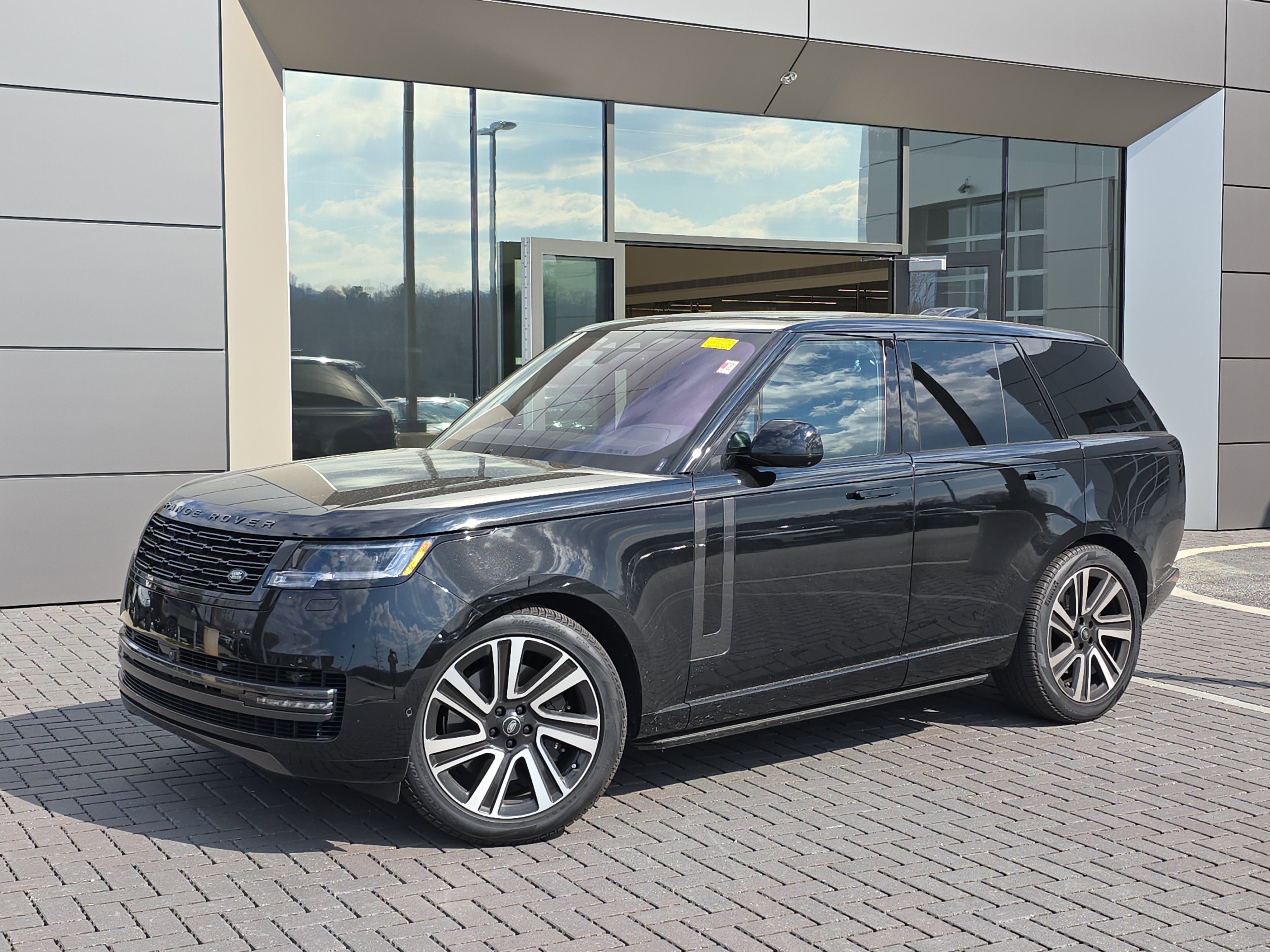 Certified 2023 Land Rover Range Rover SE