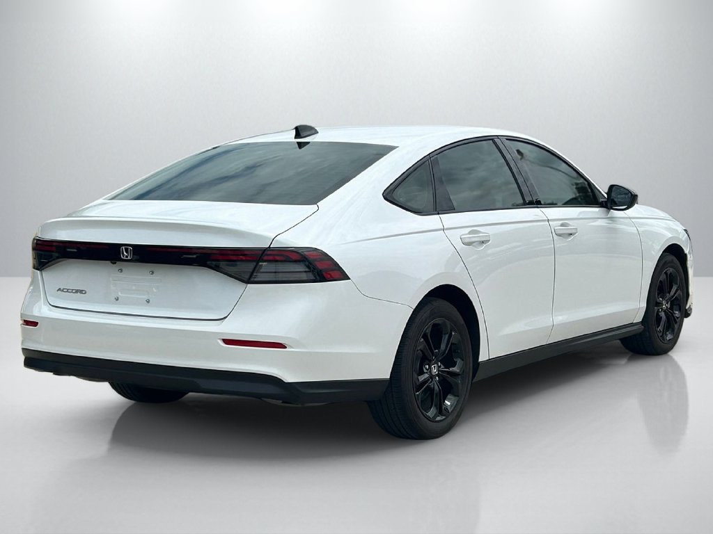 Used 2025 Honda Accord SE image 5