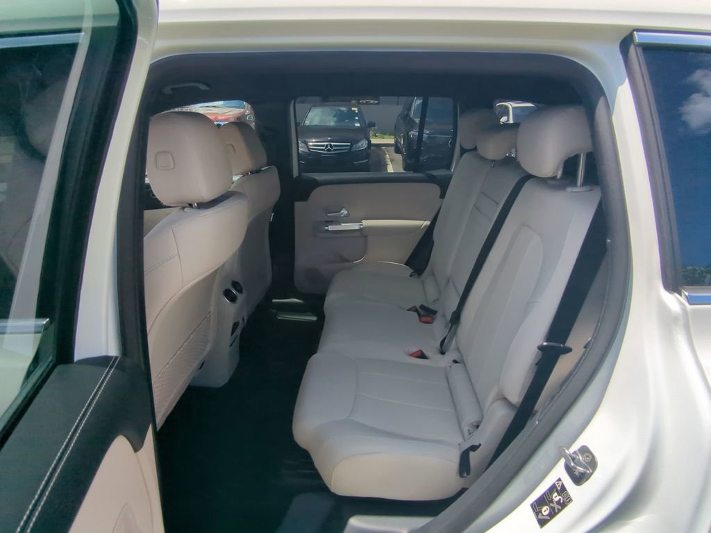 New 2025 Mercedes-Benz GLB 250 GLB 250 image 5