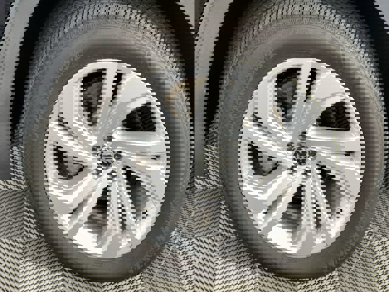 Used 2021 Volkswagen Atlas Cross Sport SEL FWD image 11