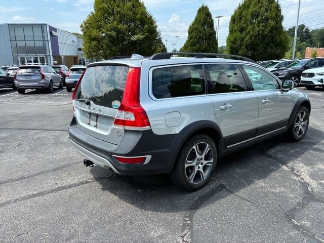 Used 2015 Volvo XC70 T6 AWD/4WD image 2