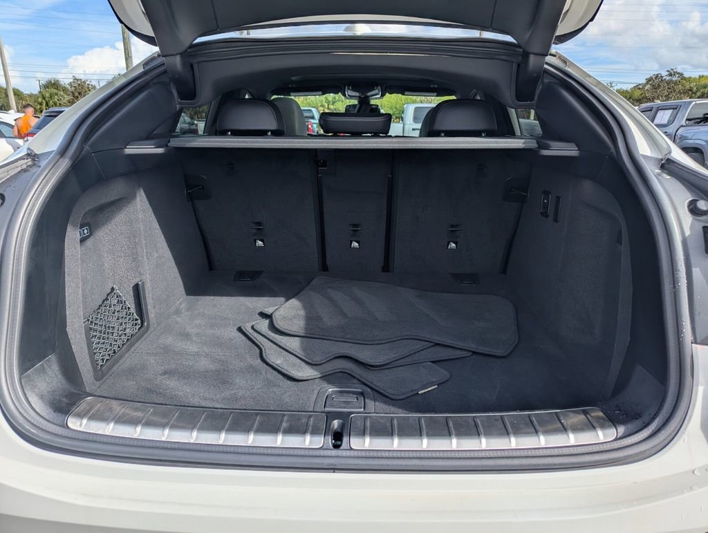 Used 2023 BMW X4 xDrive30i w/ Convenience Package image 15