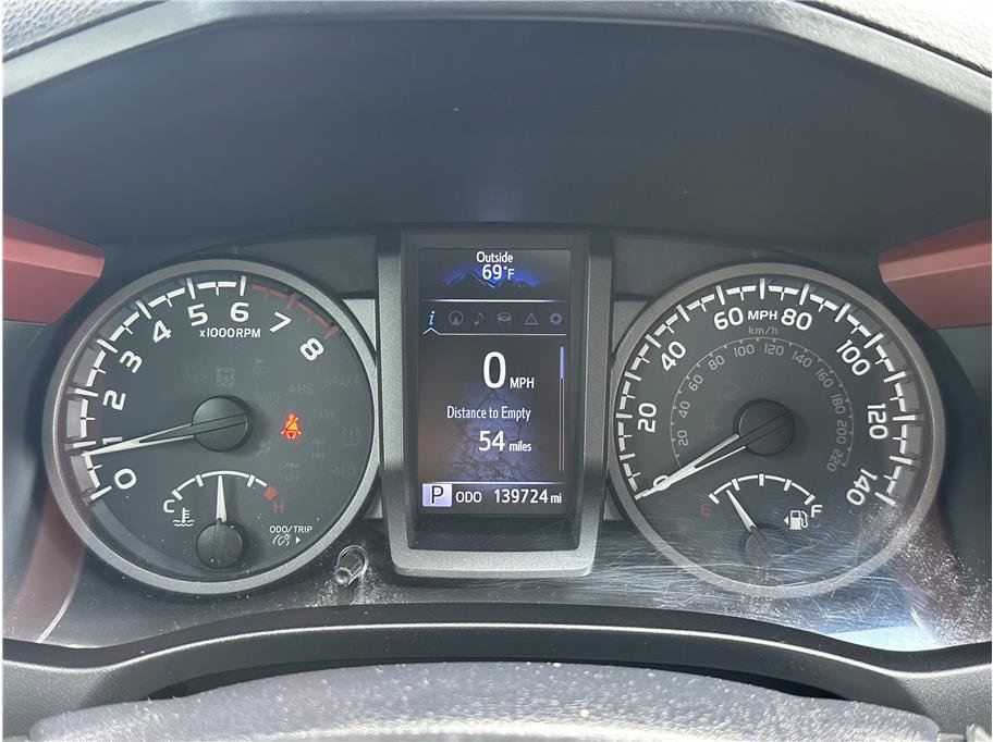 Used 2016 Toyota Tacoma TRD Off-Road AWD/4WD image 20